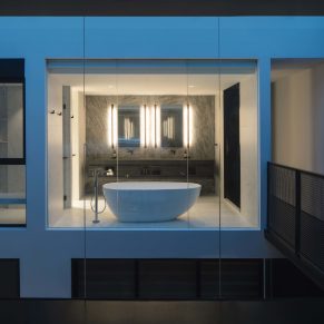 LR 14 - Master bath