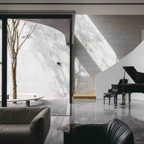 6 - Atrium to Courtyard